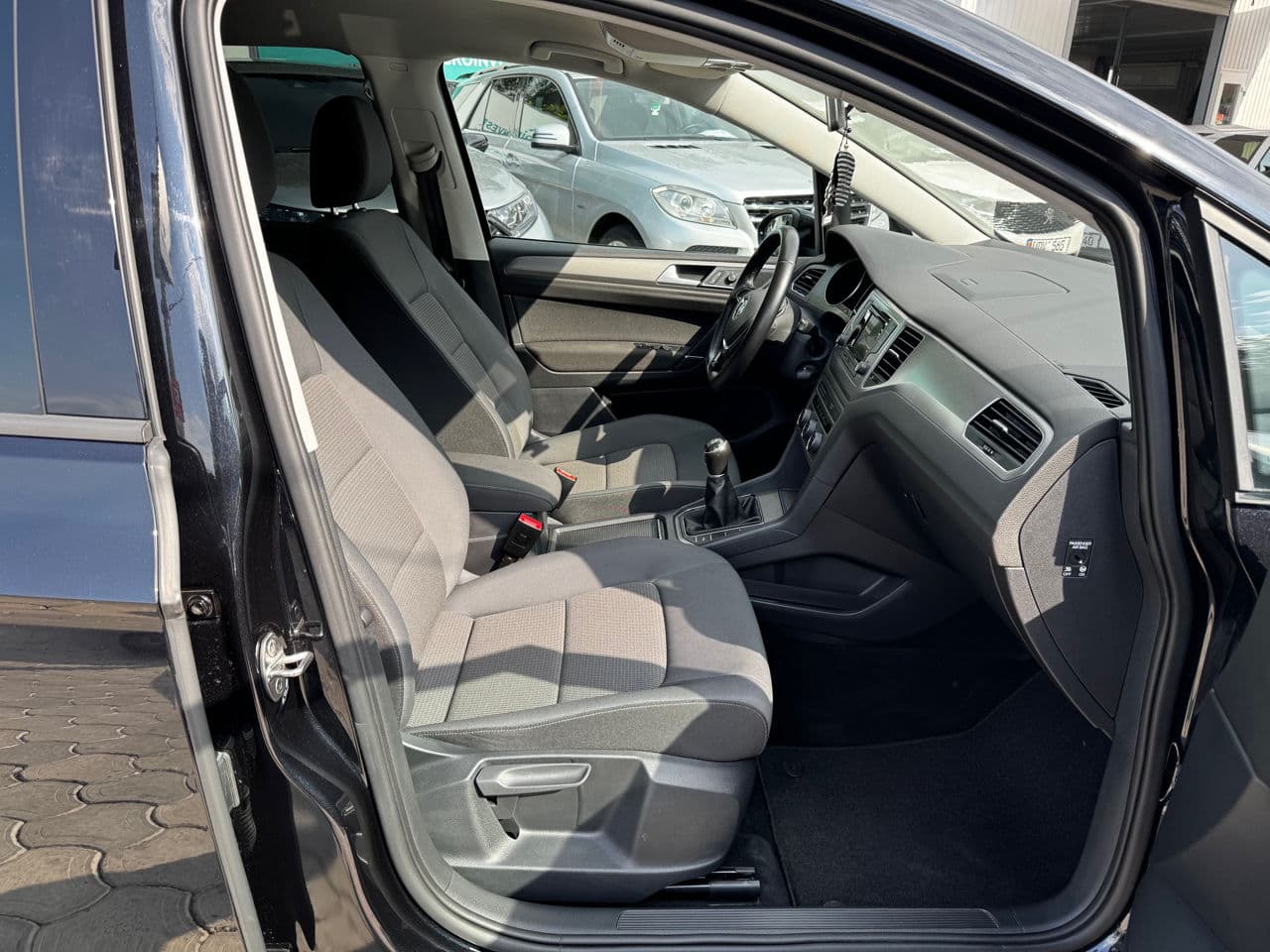 2016 Volkswagen Golf Sport Van — Miniatură 13