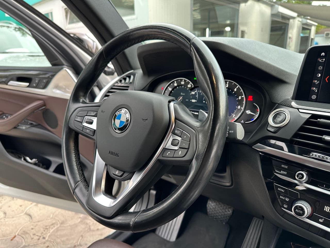 BMW X3 3.0i 2019 — Миниатюра 8