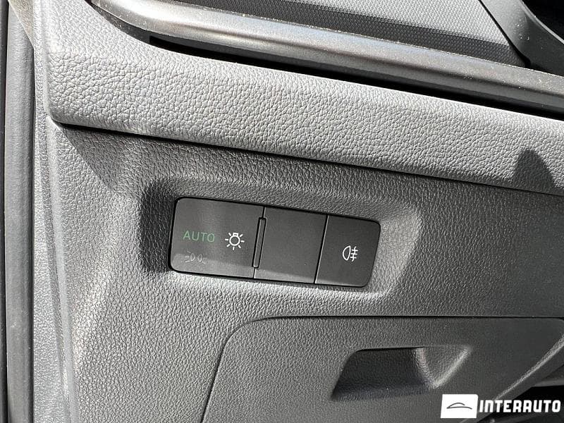 2023 Skoda Octavia — Miniatură 15