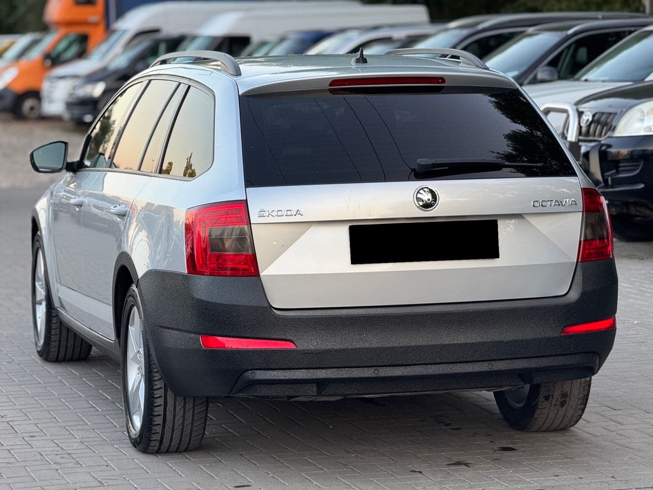 2016 Skoda Octavia — Miniatură 2