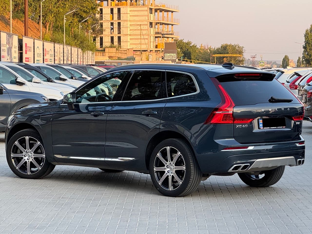 2019 Volvo XC 60 — Miniatură 4