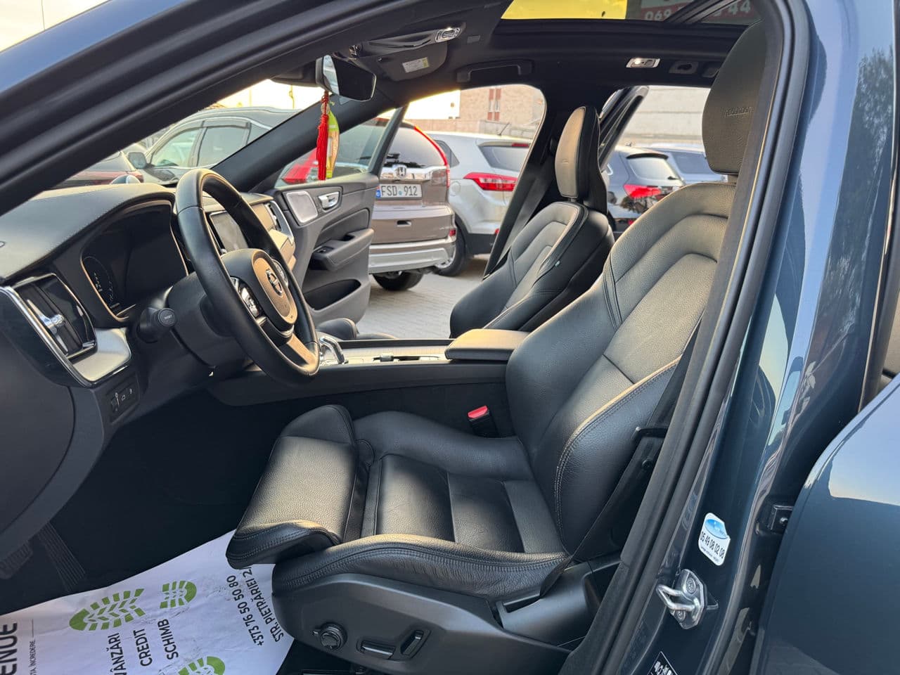 2019 Volvo XC 60 — Miniatură 5