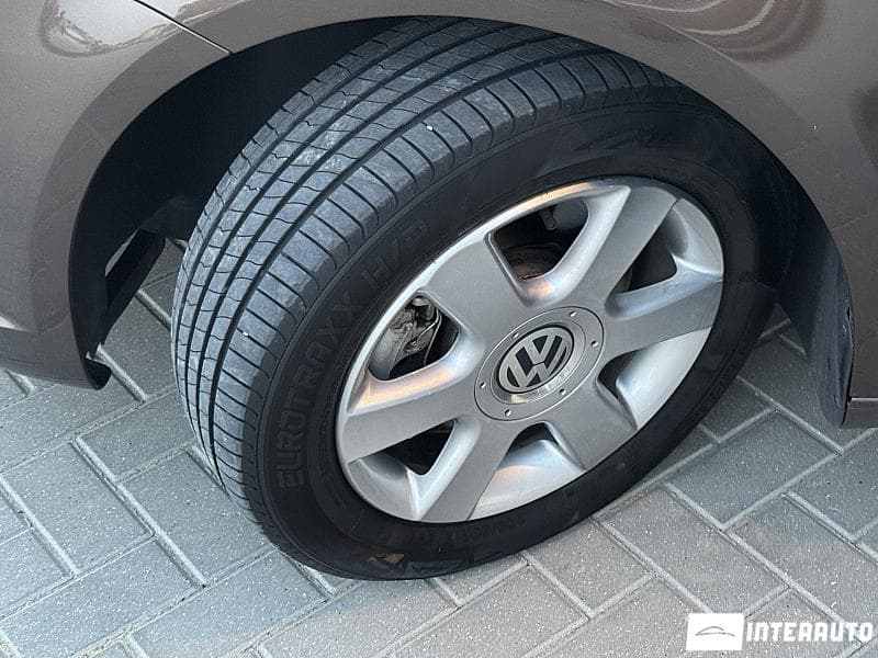 2012 Volkswagen Touran — Miniatură 16