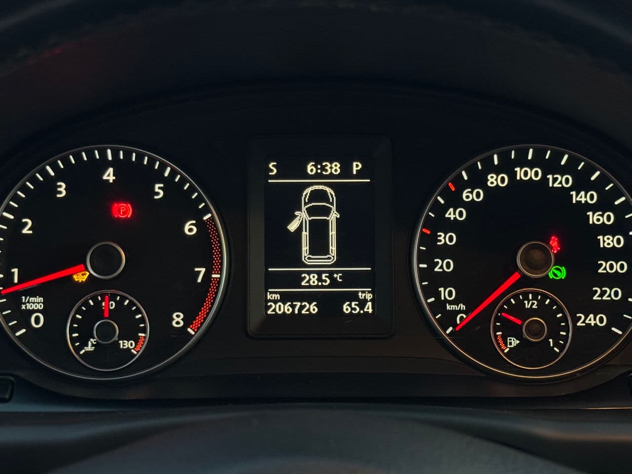 2012 Volkswagen Touran — Miniatură 8