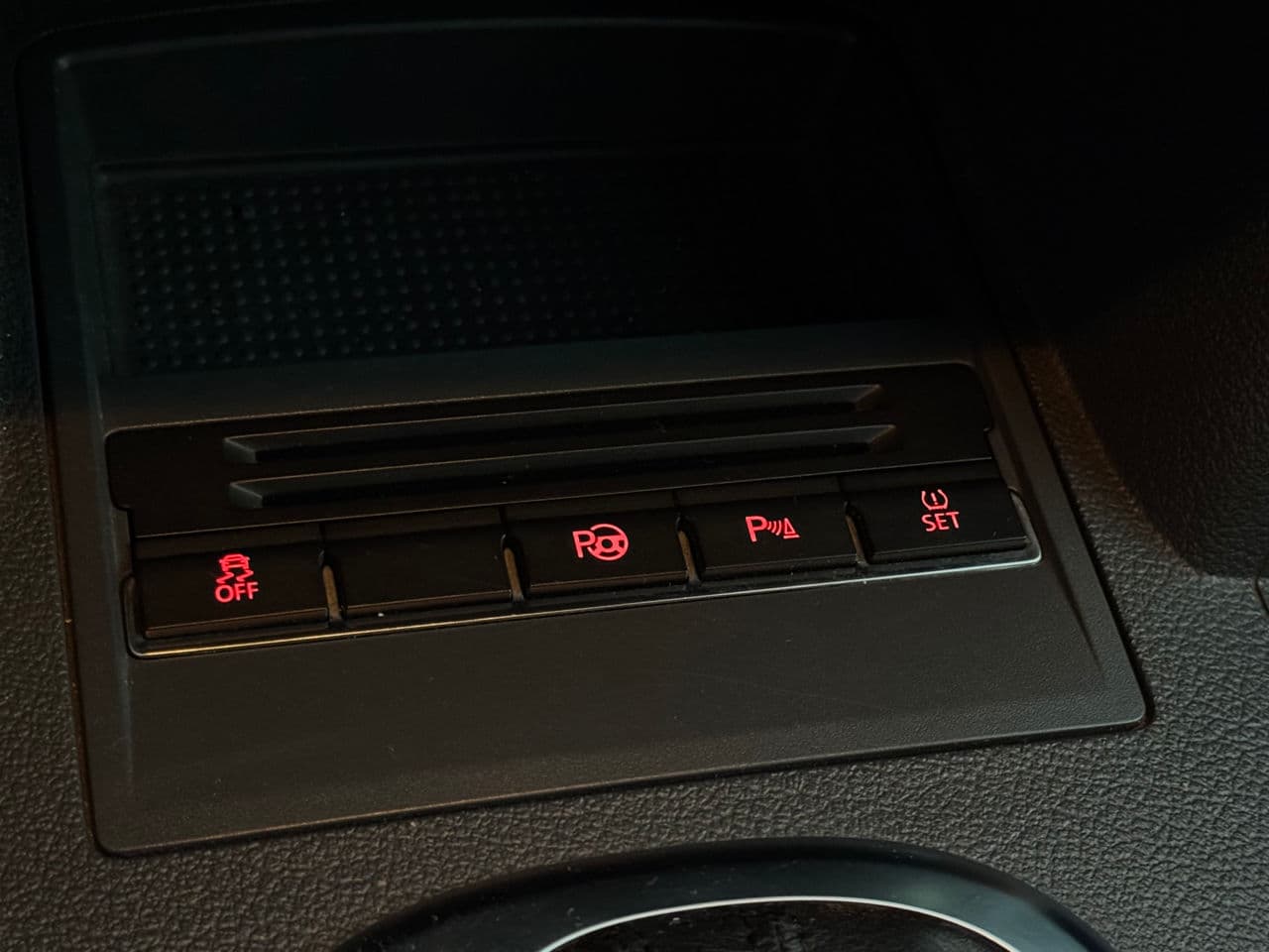 2012 Volkswagen Touran — Miniatură 11