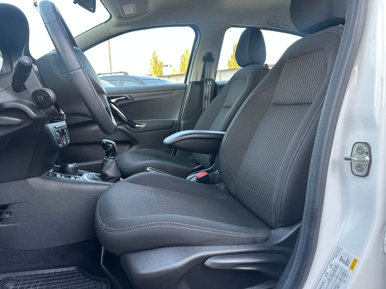 2022 Peugeot 301 — Miniatură 5