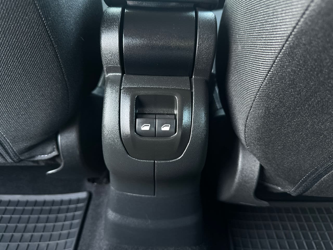2022 Peugeot 301 — Miniatură 14