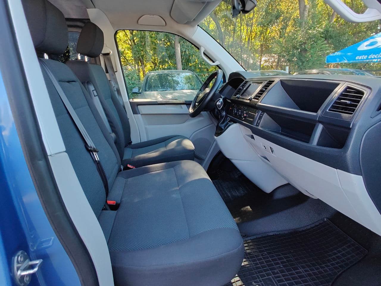 2016 Volkswagen Transporter — Miniatură 8