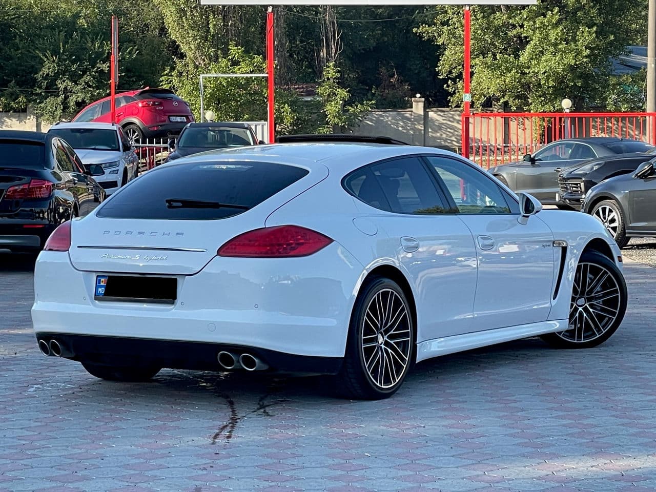 2012 Porsche Panamera S — Miniatură 3