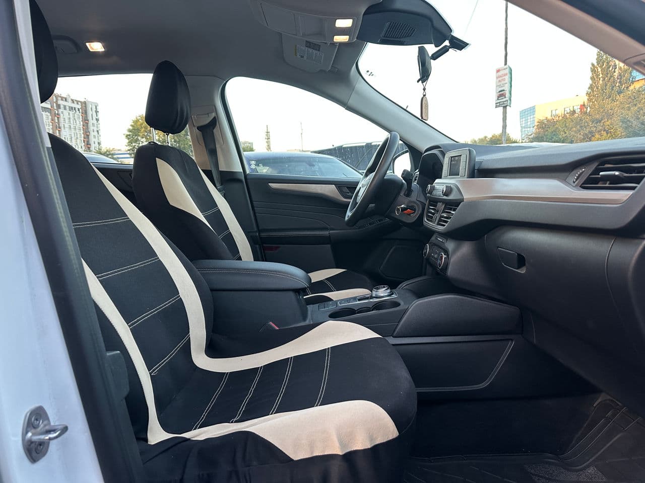 2021 Ford Escape — Miniatură 14