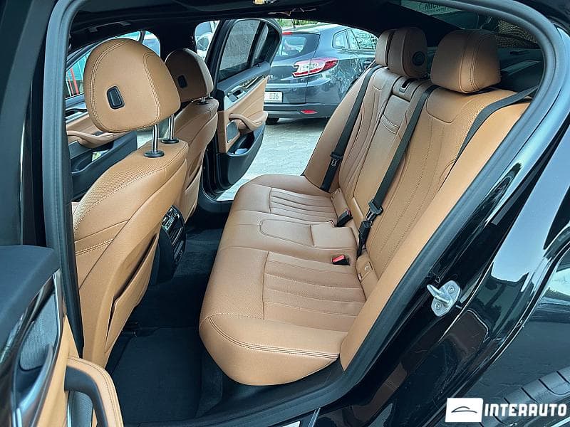 2020 BMW 540 — Miniatură 6