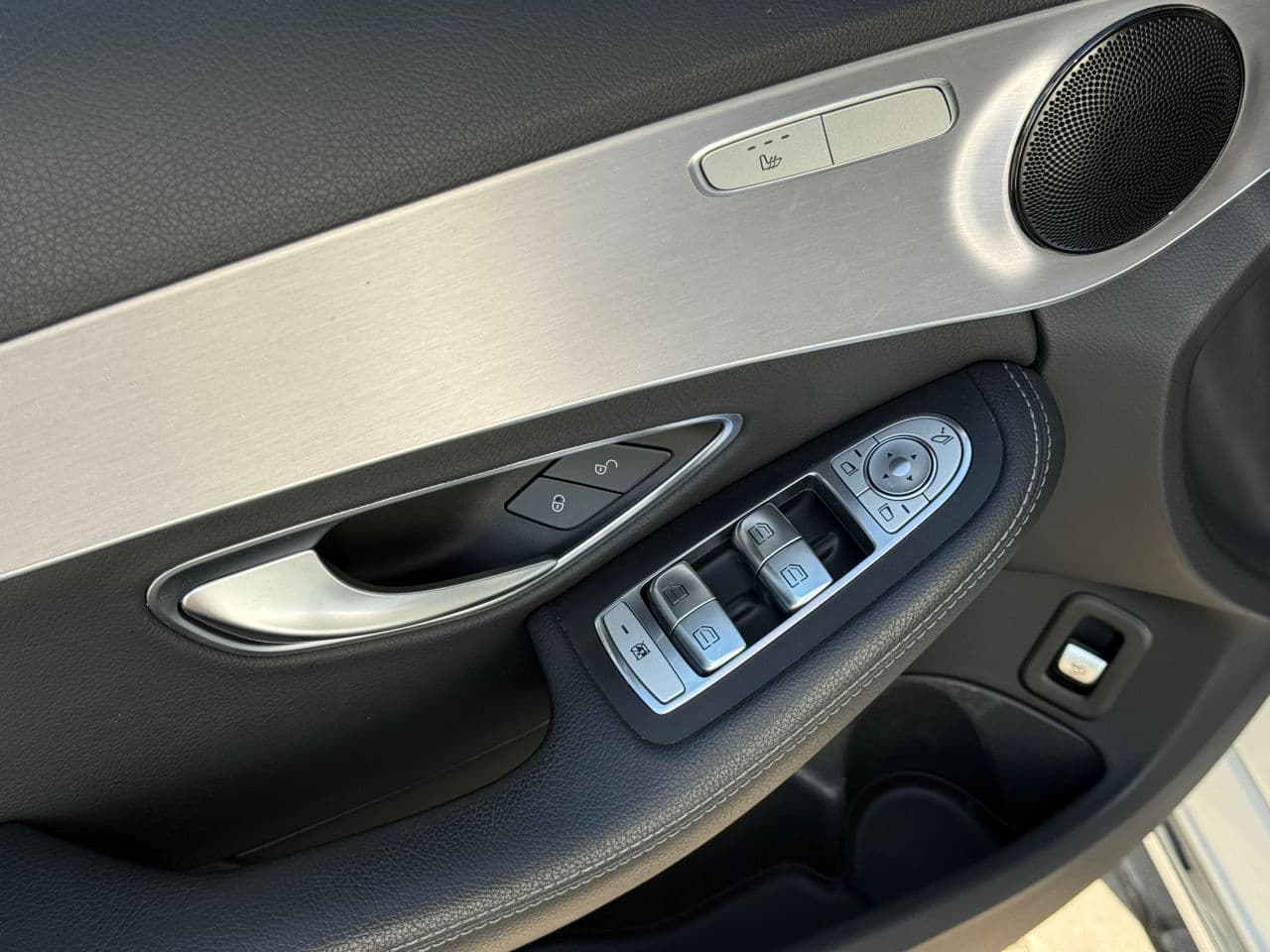Mercedes C 300de 2019 — Миниатюра 7