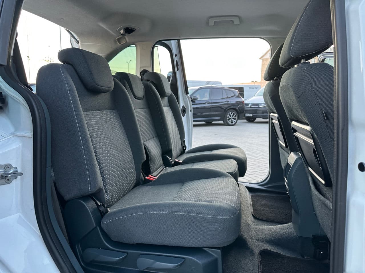 2014 Ford Grand C-MAX — Miniatură 14