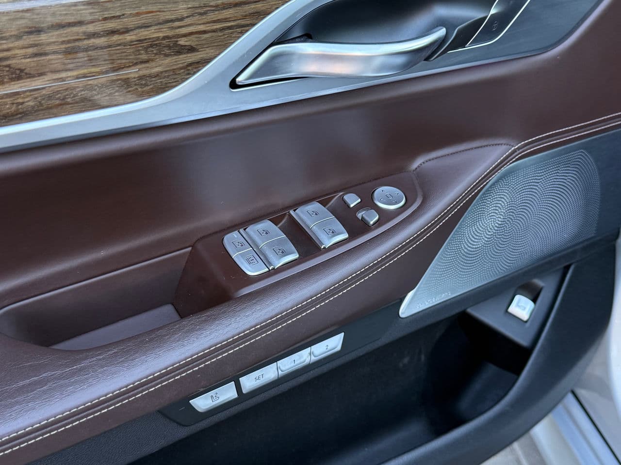 2017 BMW 740e — Miniatură 8