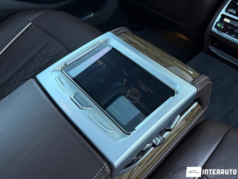 2017 BMW 740e — Miniatură 21