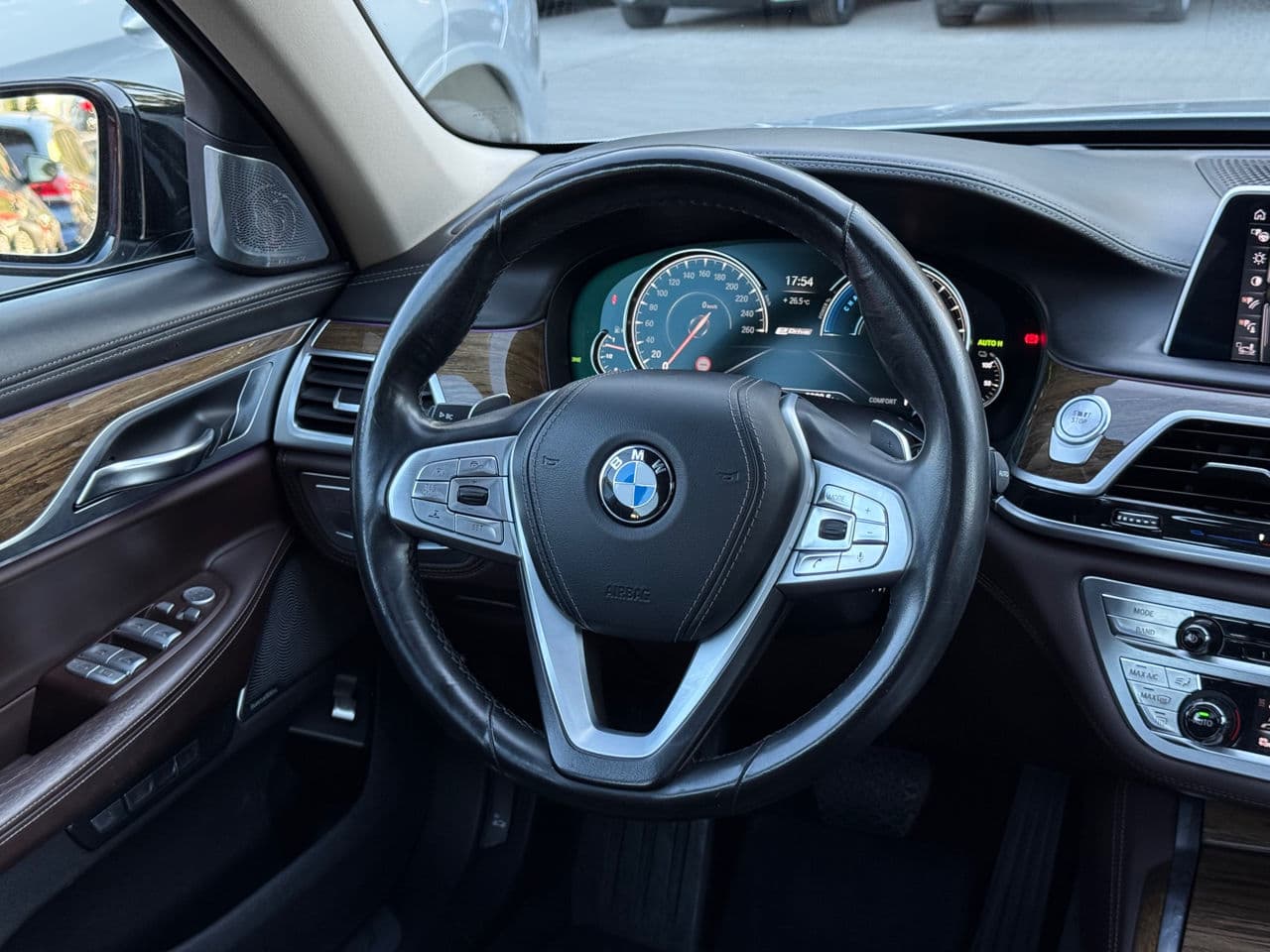 2017 BMW 740e — Miniatură 12