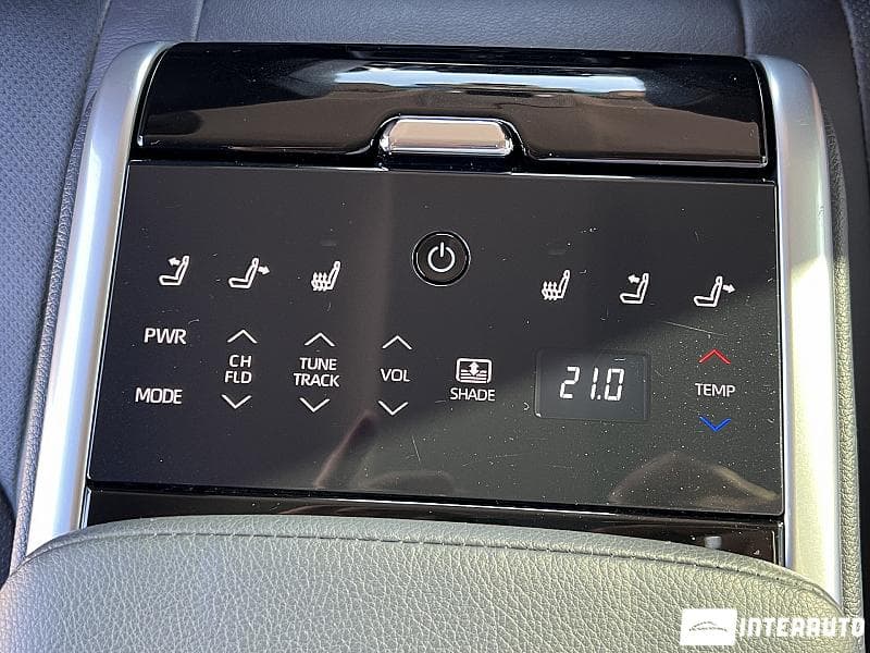 Toyota Camry 2021 — Миниатюра 14