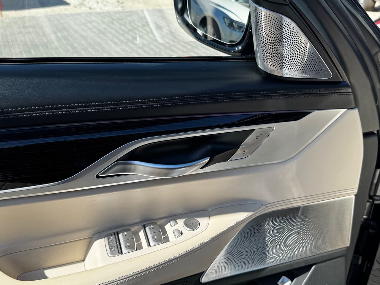 2019 BMW 740 — Miniatură 15