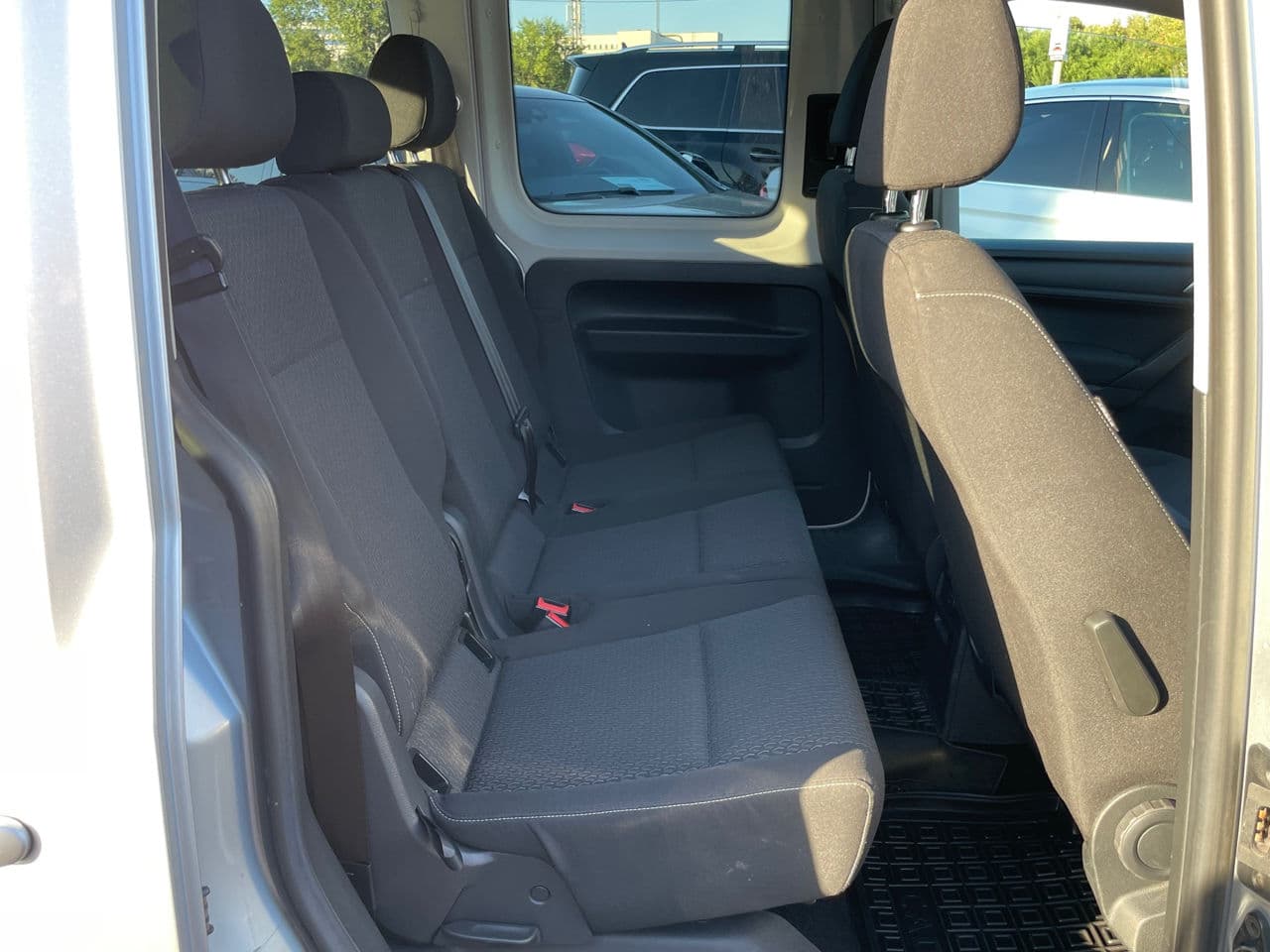 2016 Volkswagen Caddy — Miniatură 17