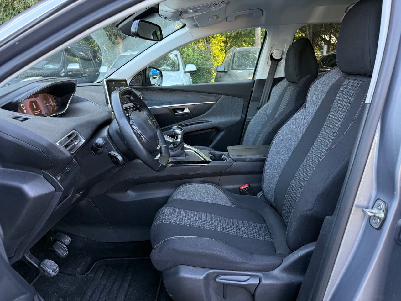 2020 Peugeot 3008 — Miniatură 5