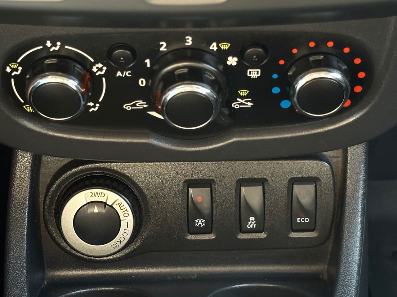 2015 Dacia Duster — Miniatură 10