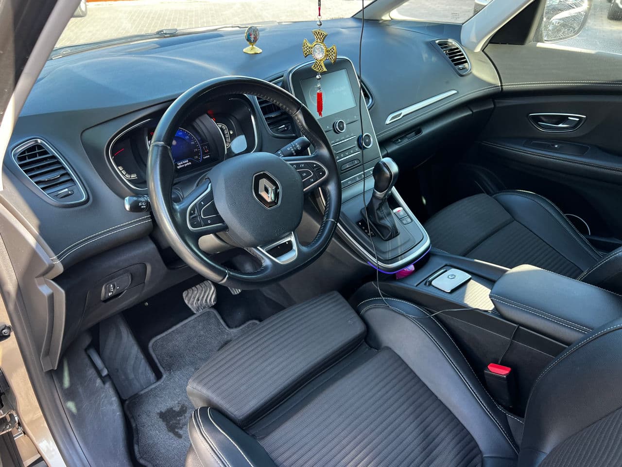 2018 Renault Grand Scenic — Miniatură 5