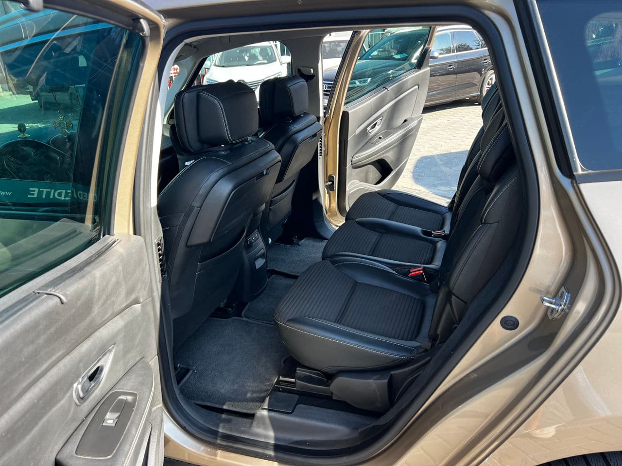 2018 Renault Grand Scenic — Miniatură 8