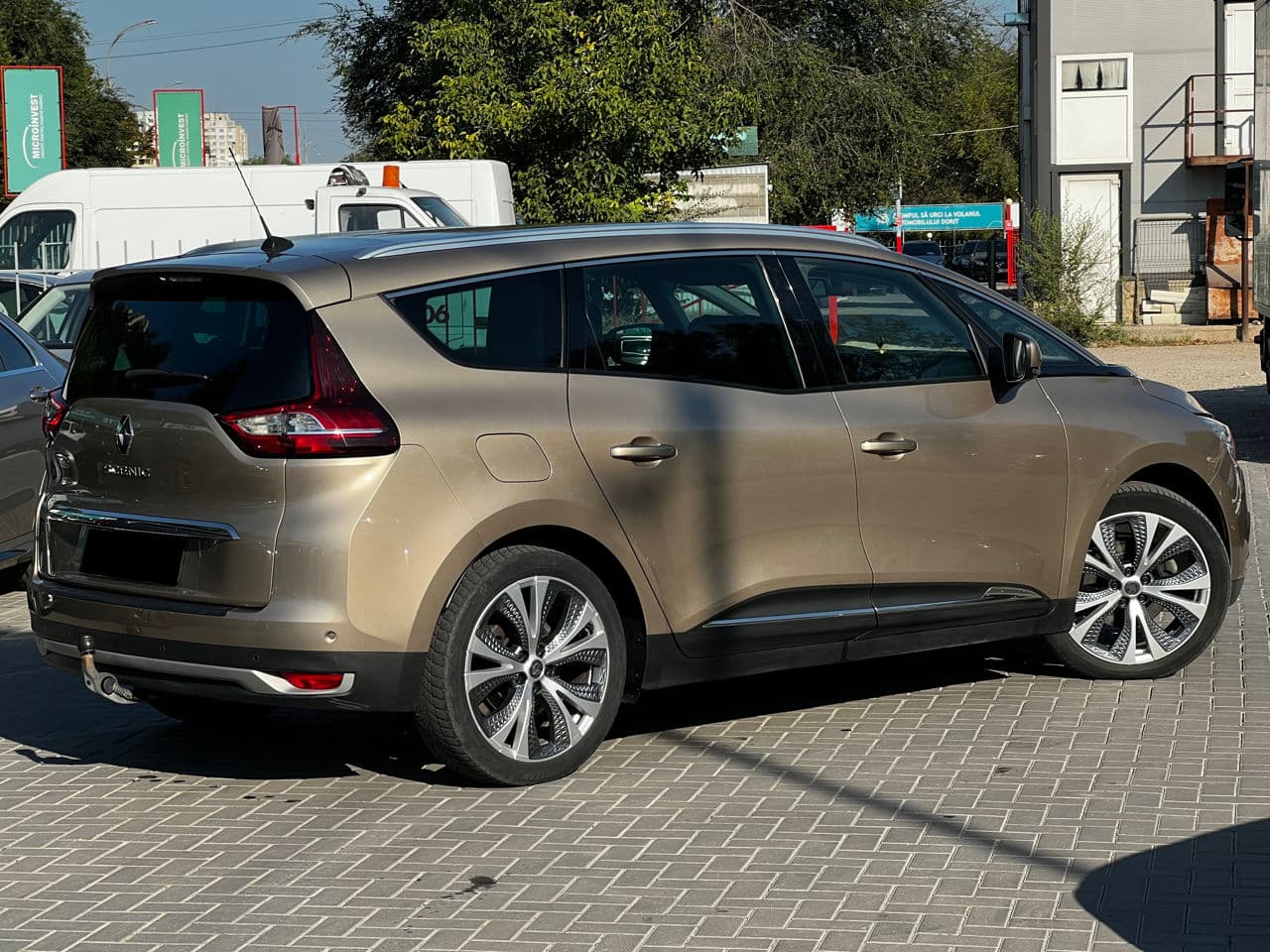2018 Renault Grand Scenic — Miniatură 4