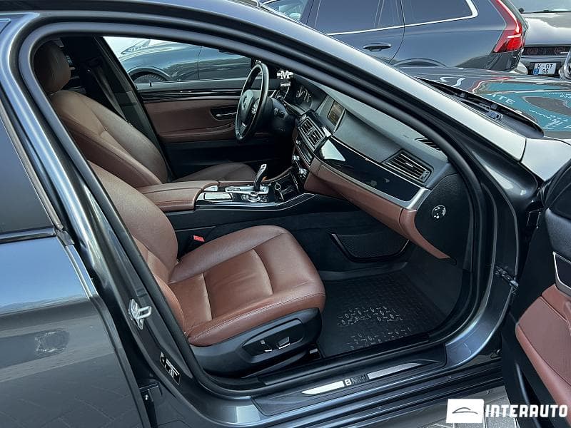 2016 BMW 520 — Miniatură 8
