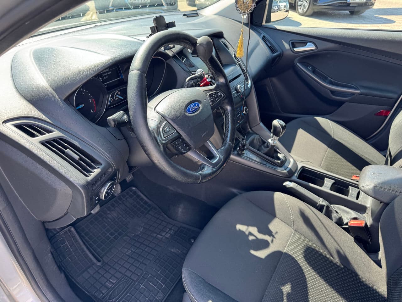 2015 Ford Focus — Miniatură 8