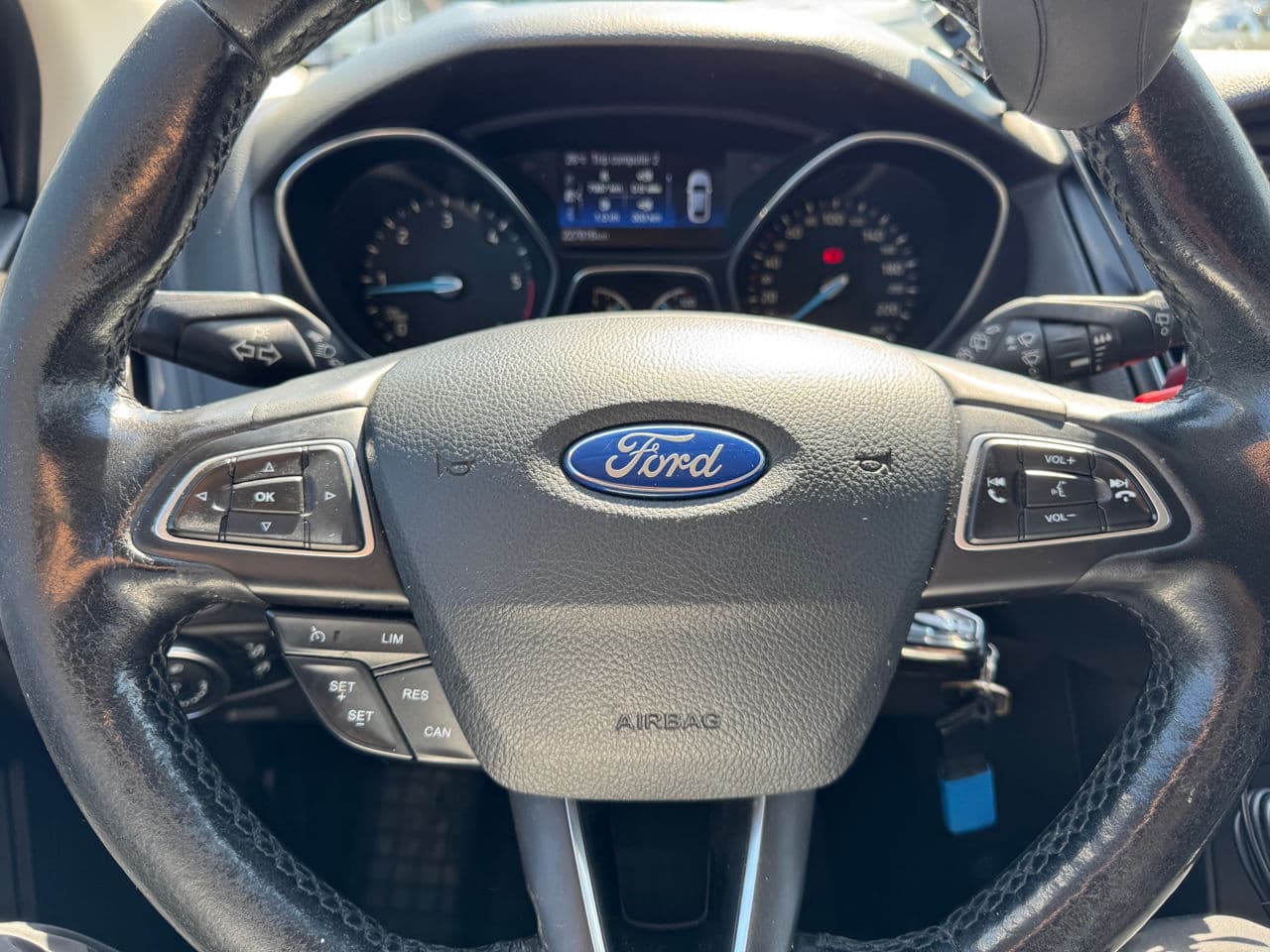 2015 Ford Focus — Miniatură 10