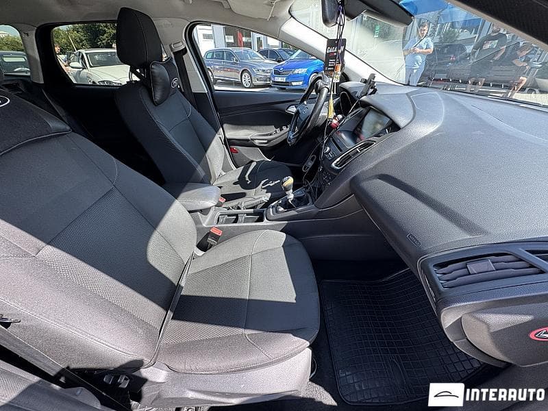 2015 Ford Focus — Miniatură 17