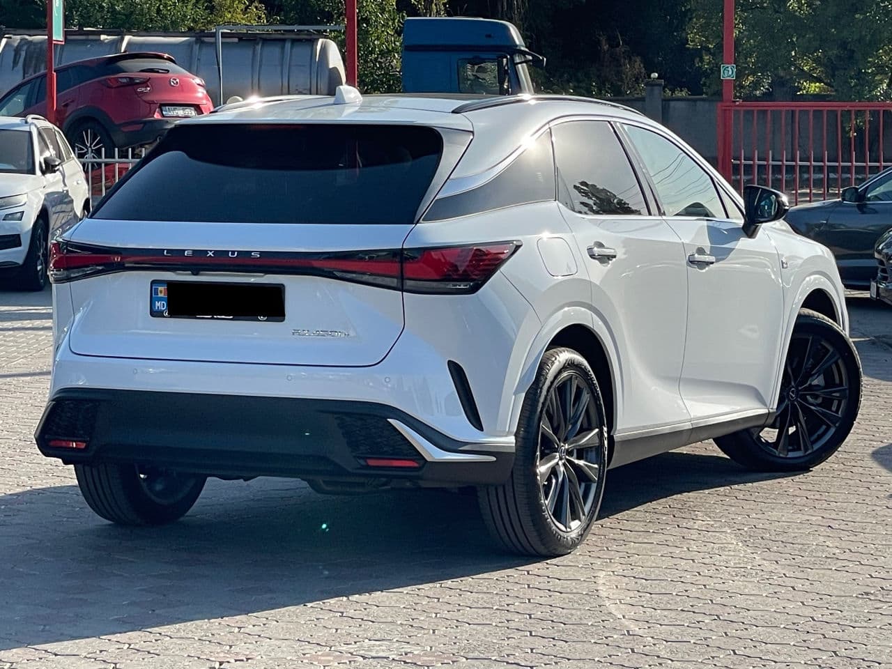 2025 Lexus RX 450h — Miniatură 3
