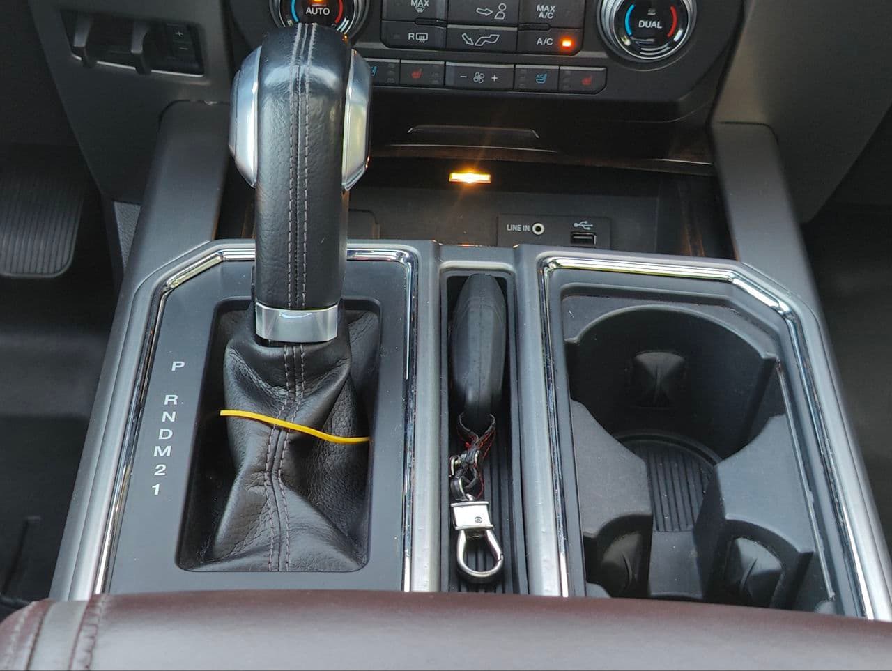 2015 Ford F150 — Miniatură 17