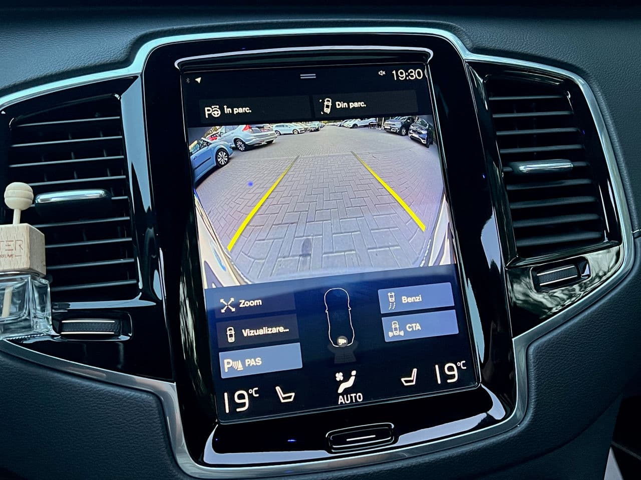 2018 Volvo XC 90 — Miniatură 13