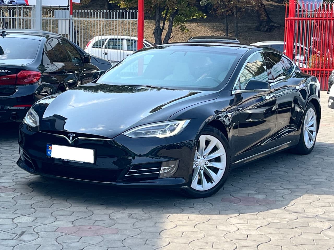 Tesla Model S 2017 — Миниатюра 2