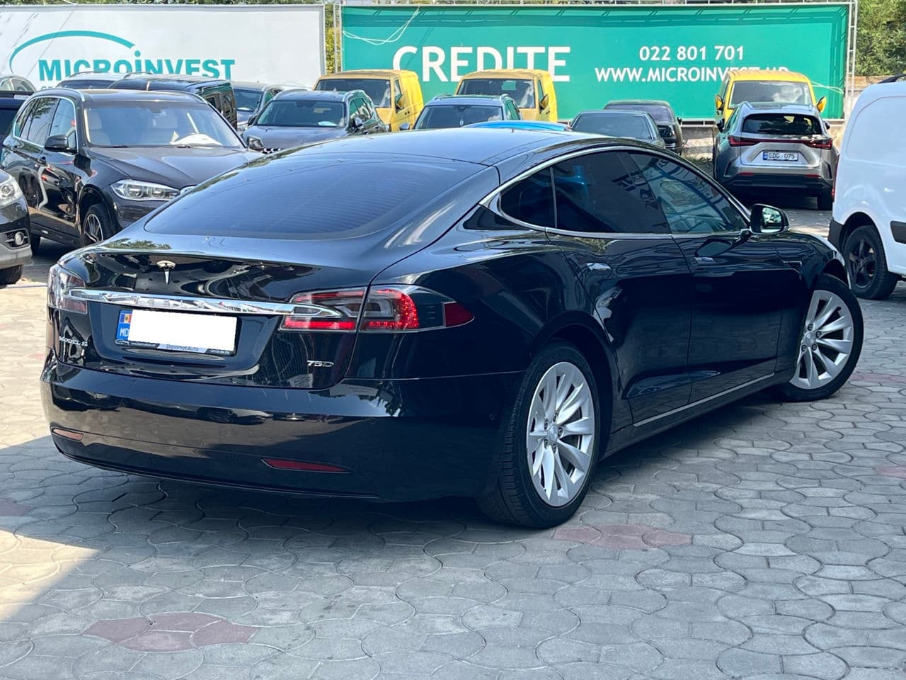 Tesla Model S 2017 — Миниатюра 3