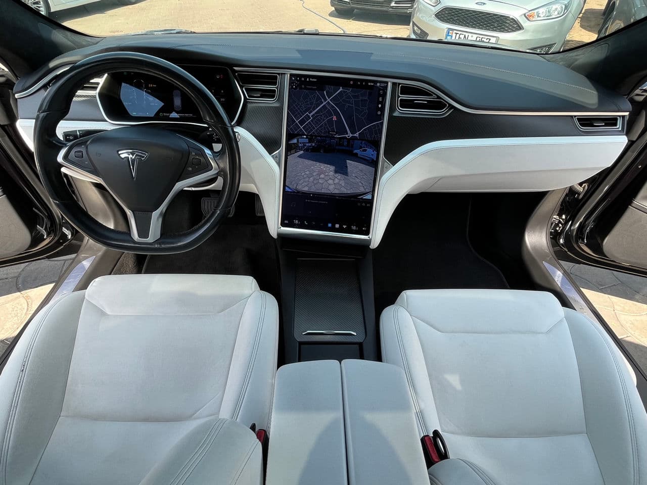 Tesla Model S 2017 — Миниатюра 7
