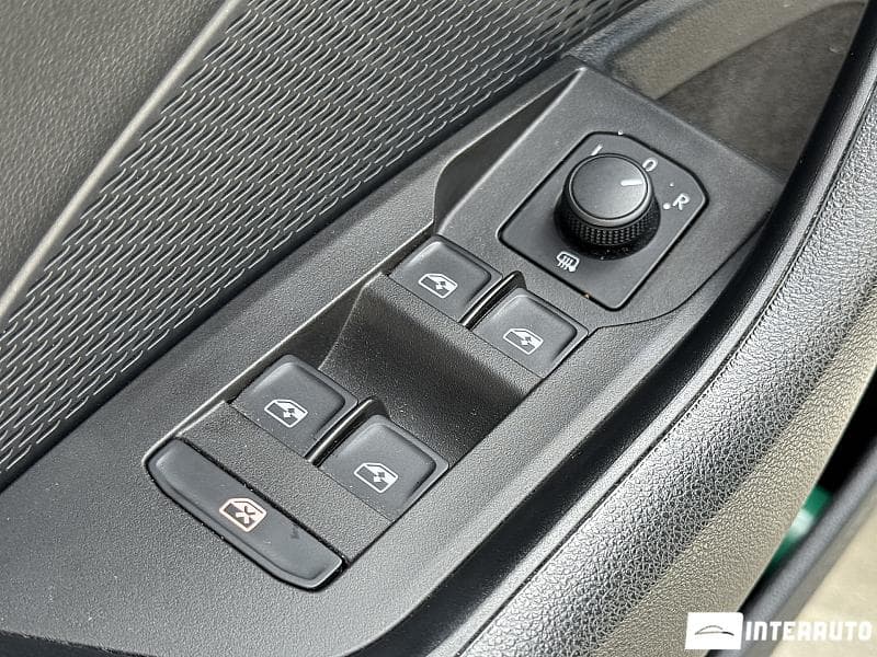 2021 Skoda Octavia — Miniatură 18