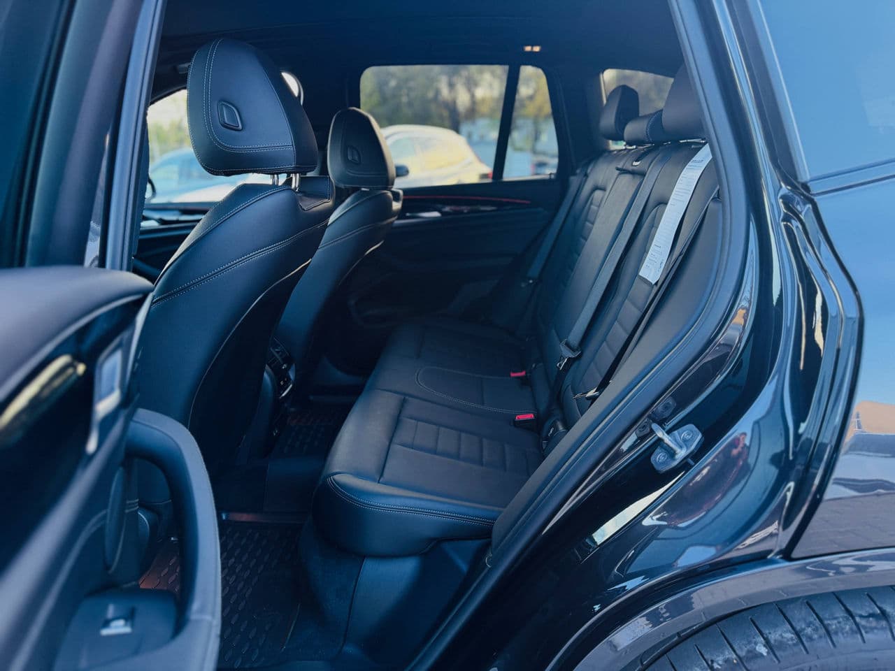 BMW X3 3.0i 2022 — Миниатюра 13