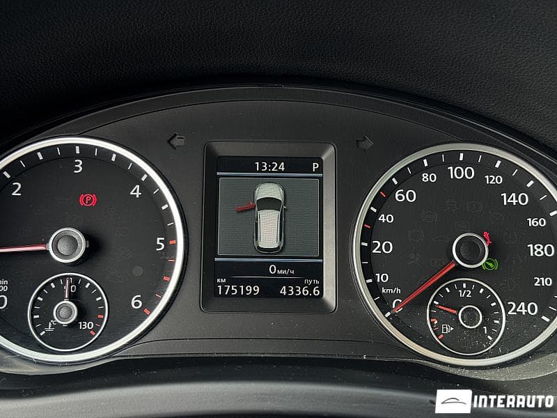 2013 Volkswagen Tiguan — Miniatură 9