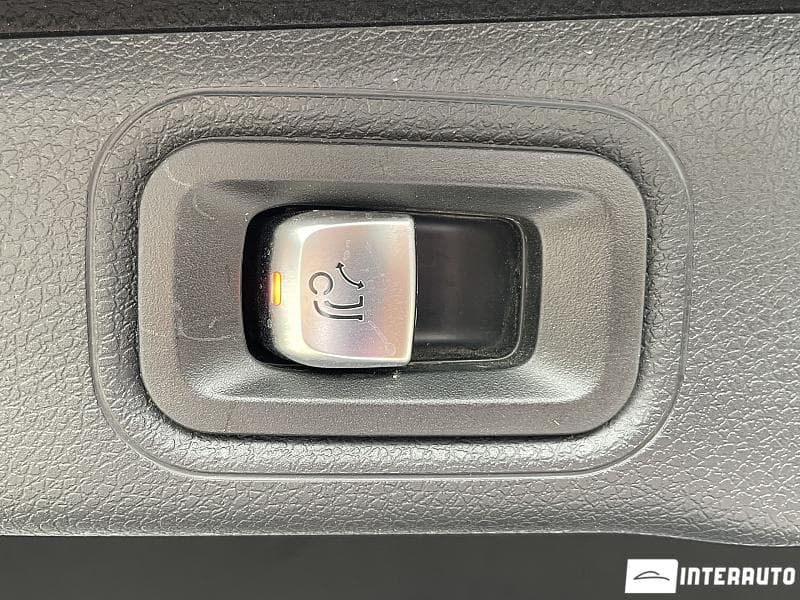 2023 Mercedes E 220 — Miniatură 21