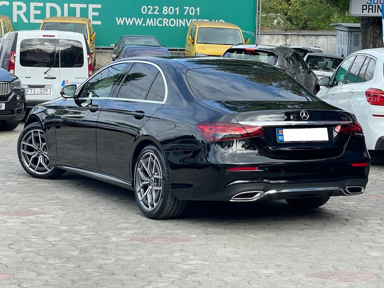 2023 Mercedes E 220 — Miniatură 4