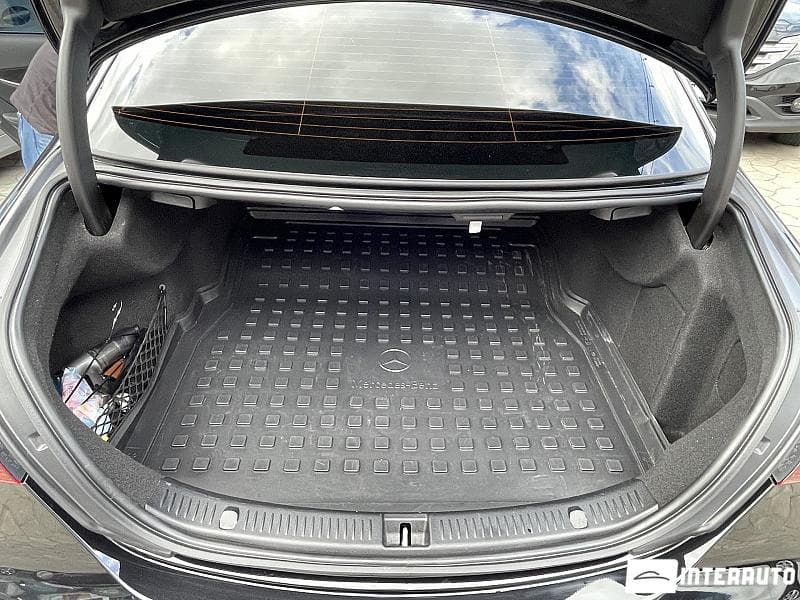 2023 Mercedes E 220 — Miniatură 20