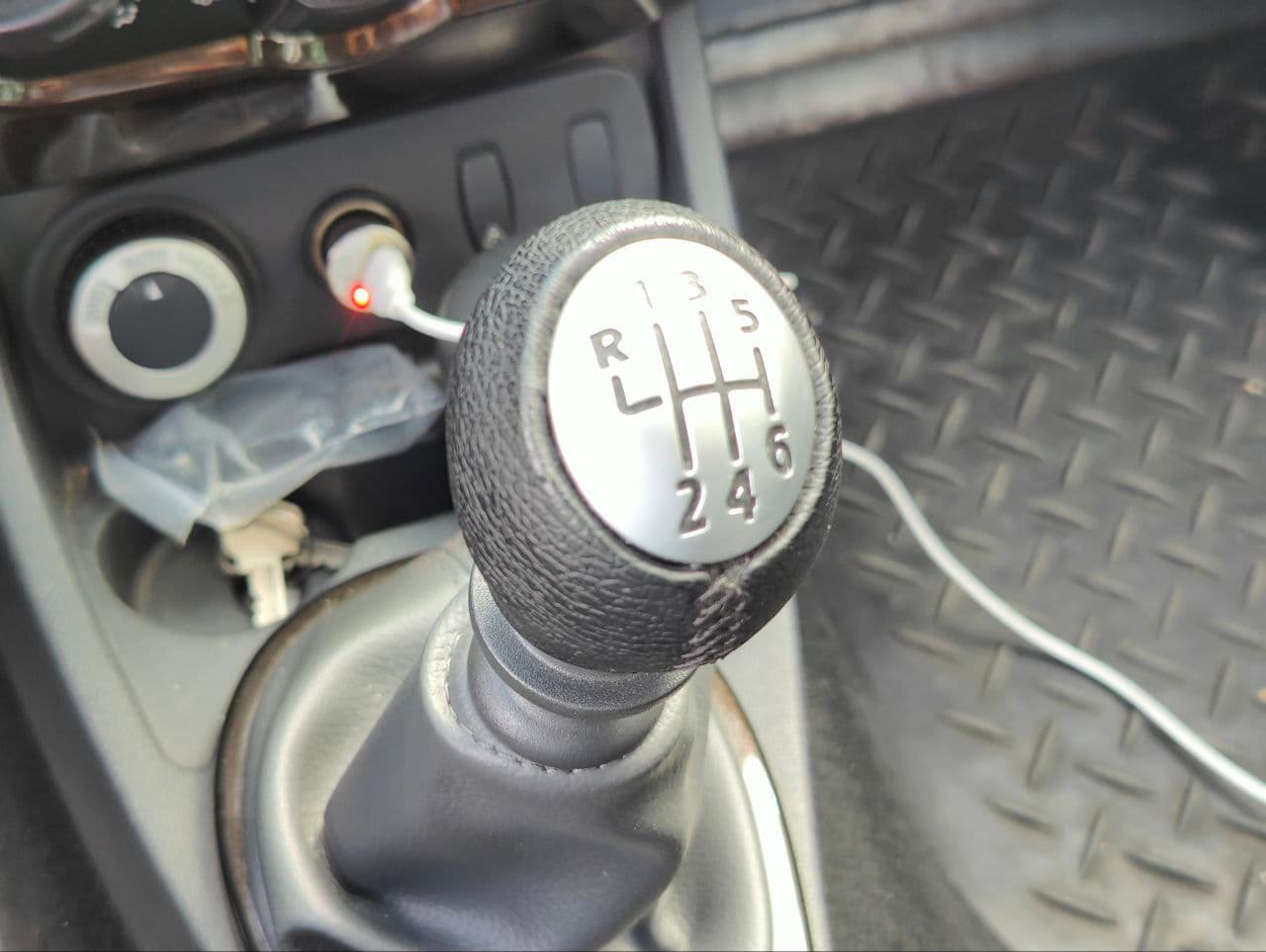Dacia Duster 2012 — Миниатюра 14