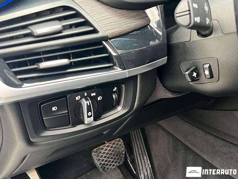 2016 BMW X5 4.0e — Miniatură 12