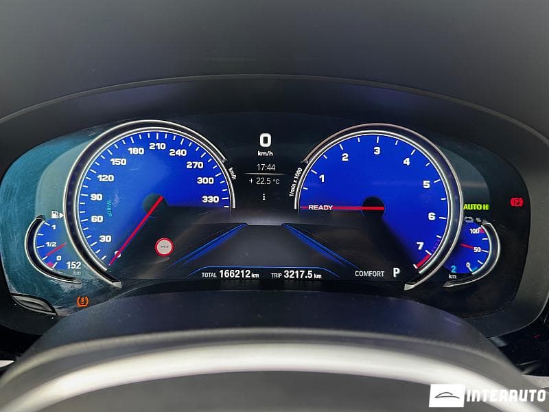 2017 BMW 530e — Miniatură 11