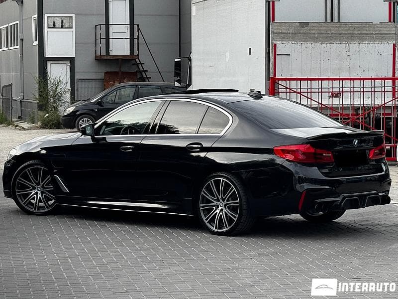 2017 BMW 530e — Miniatură 2