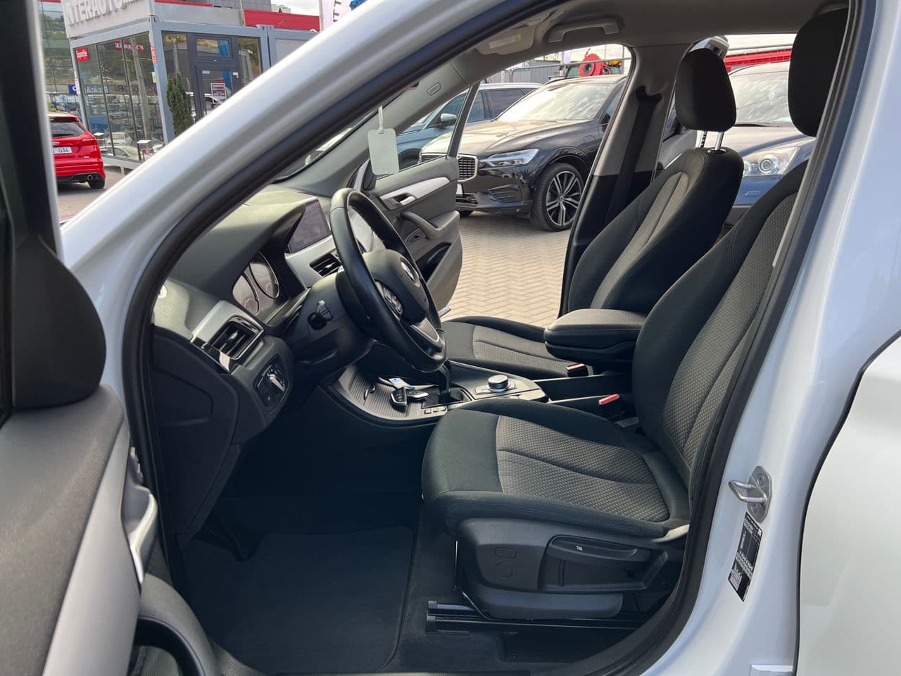 BMW X1 1.6D 2022 — Миниатюра 5