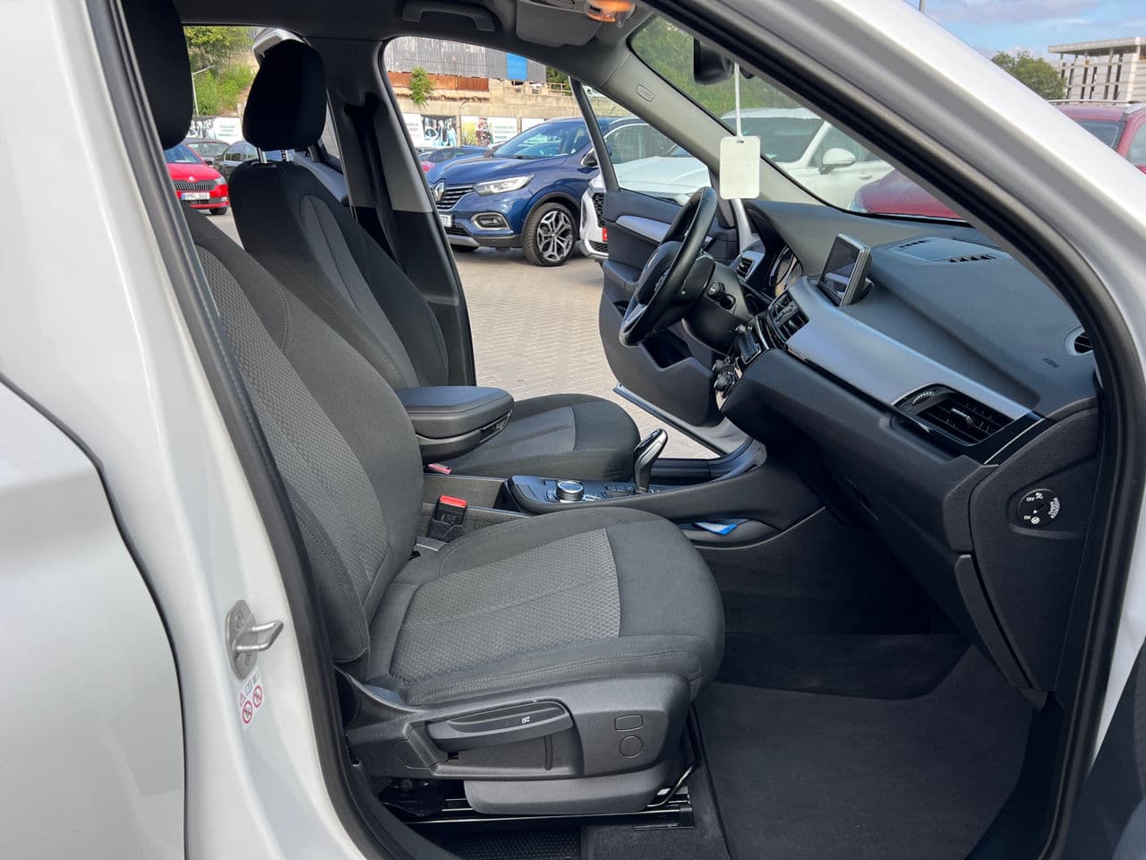 BMW X1 1.6D 2022 — Миниатюра 14